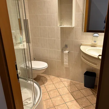 Gaestezimmer Im Trenner * Тауфкирхен