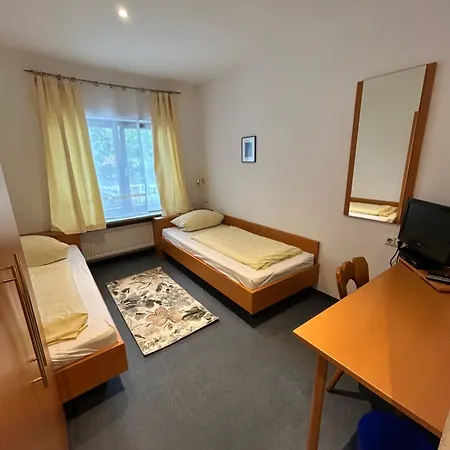 Gaestezimmer Im Trenner بيت ريفي *